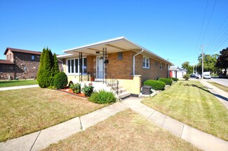 7000 W Agatite Ave, Norridge, IL 60706