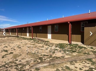 901 11th St, Seagraves, TX 79359