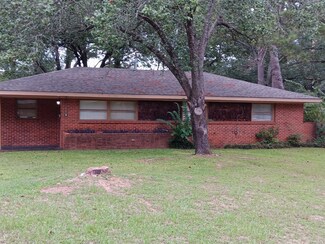 3533 Cottonwood Dr, Montgomery, AL 36109
