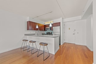 555 W 23rd St Unit S6D, New York, NY 10011