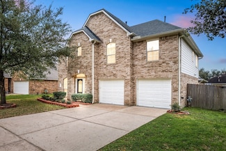 10202 Forest Spring Ln, Pearland, TX 77584