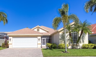 648 SW Lake Charles Cir, Port Saint Lucie, FL 34986