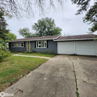 2434 Elm Dr, Fort Dodge, IA 50501