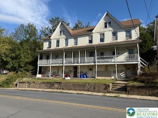 557 Mauch Chunk Rd, Palmerton, PA 18071