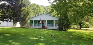 275 Masseyville Rd, Rock Creek, WV 25174