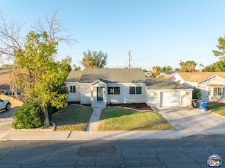 1048 Sandalwood Dr, El Centro, CA 92243