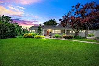 9 Ripplewater Ave, Massapequa, NY 11758