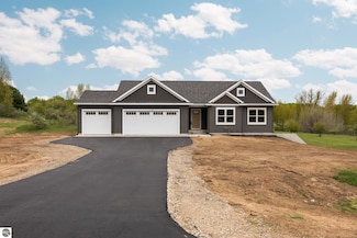 11964 E Shaker Trail, Suttons Bay, MI 49682