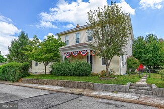 57 N 2nd St, Mount Wolf, PA 17347