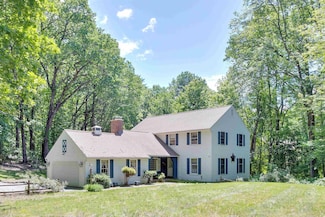 13 Holt Rd, Amherst, NH 03031