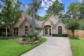 35 Lamps Glow Place, Spring, TX 77382