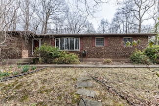 237 Shady Oaks Dr W, Saylorsburg, PA 18353