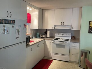 27432 Pauline Dr, Bonita Springs, FL 34135