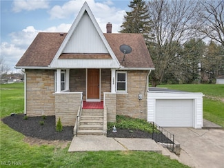 1984 Stake Dr, Green, OH 44232