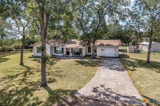 234 Josephine Ln, Victoria, TX 77905