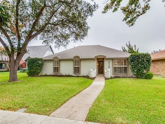 210 Hemlock Dr, Richardson, TX 75081