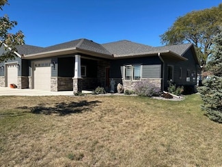 10 Pine St, Tracy, MN 56175