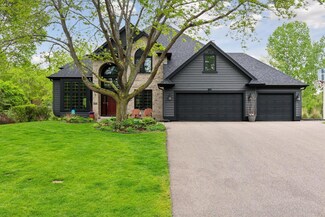 5905 Sweetwater Cir, Excelsior, MN 55331