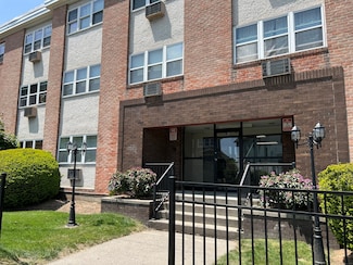 45 Monroe St Unit A4, Bridgeport, CT 06605