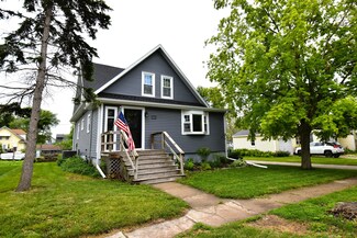 231 S 1st St, Ogden, IA 50212