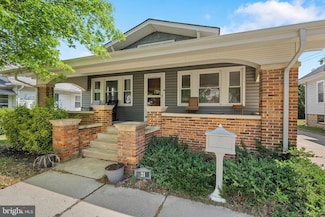 21 N Fernwood Ave, Pitman, NJ 08071