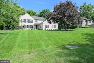 23 Farmingdale Ln, Newark, DE 19711
