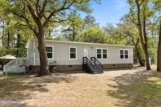 128 Caswell Dr, Newport, NC 28570