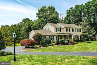 518 Cheshire Dr, Downingtown, PA 19335