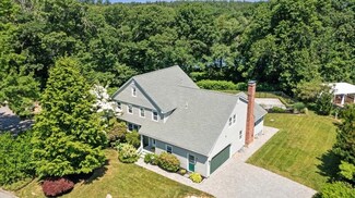 21 Maplecrest Dr, Southborough, MA 01772