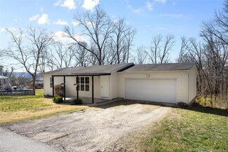 218 2nd St, Defiance, MO 63341