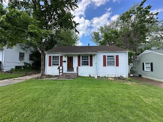 339 Crawford Rd, Saint Louis, MO 63137