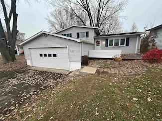 513 W Washington St, Galveston, IN 46932