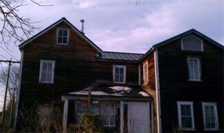 122 Old Amherst Rd, Sunderland, MA 01375