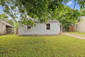 1016 E Shaw St, Fort Worth, TX 76110