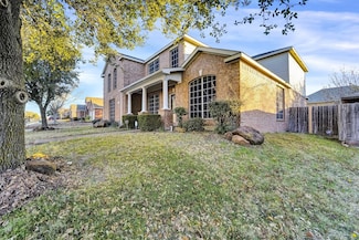 716 Candle Meadow Blvd, Desoto, TX 75115