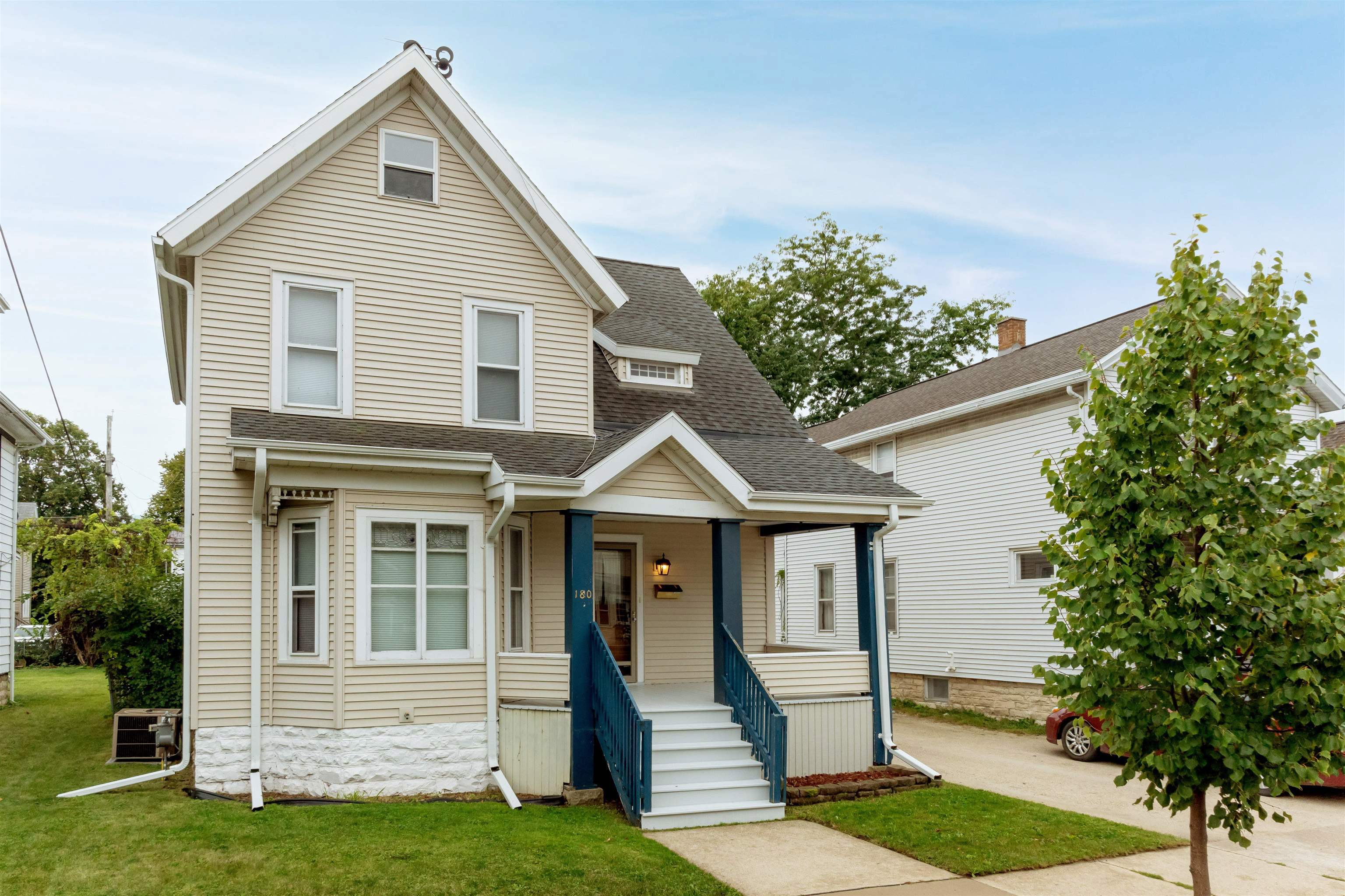 180 E 1st St, Fond Du Lac, WI 54935