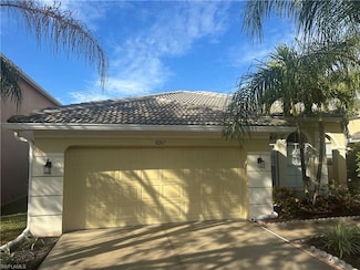 8267 Laurel Lakes Way, Naples, FL 34119