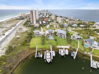 5 Sabine Dr, Gulf Breeze, FL 32561