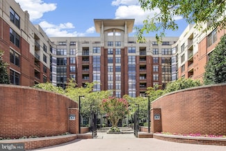 1021 N Garfield St Unit 830, Arlington, VA 22201