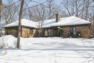 650 Council Hill Rd, East Dundee, IL 60118