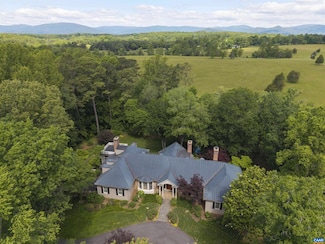 1480 Garth Gate Ln, Charlottesville, VA 22901