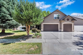846 E Glacier Bay Ct, Meridian, ID 83642