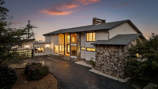 1400 E Brow Rd, Signal Mountain, TN 37377