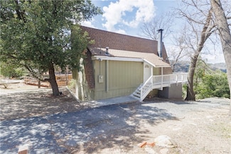 1415 Golden Rule Ln, Lake Arrowhead, CA 92321