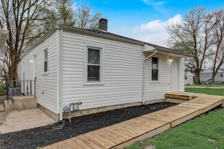 201 E 29th St, Anderson, IN 46016