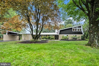 3405 Woodvalley Dr, Pikesville, MD 21208