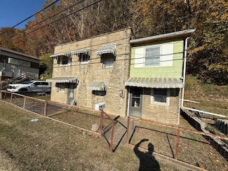2394 Piedmont Rd, Charleston, WV 25311