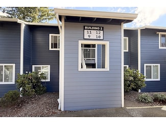 12600 SE Freeman Way Unit 10, Portland, OR 97222