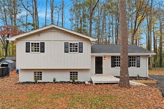 930 Kings Ct, Woodstock, GA 30189