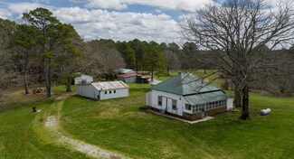 884 County Road 435, Birch Tree, MO 65438